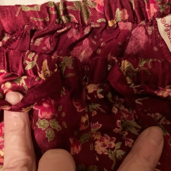 Vintage April Cornell Satiny Floral Skirt - Picture 12 of 14